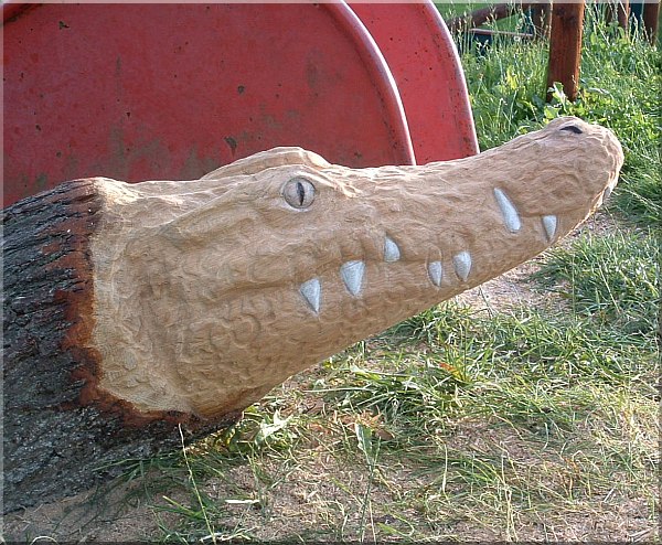 krokodil kopf motorsge schnitzen kettensge holzwerker