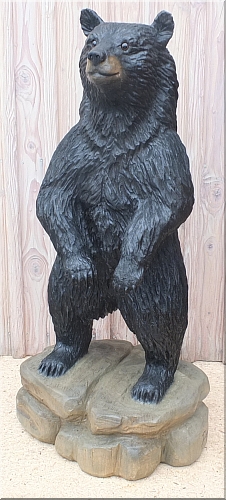 schwarzbär black bear motorsäge schnitzen carving kettensägenkunst holz jochen Adam