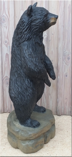 schwarzbär black bear motorsäge schnitzen carving kettensägenkunst holz jochen Adam