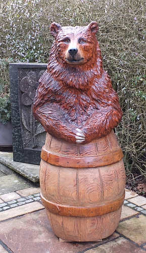 bear baer wood bär im fass jochen adam holzwerker motorsäge kettensäge