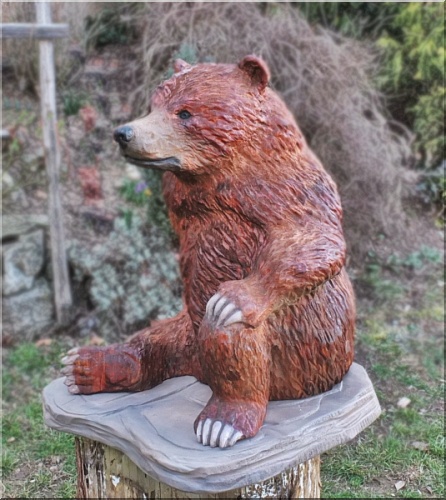 sitzender br, sitting bear, holz, kettensge, motorsge, grizzly. jochen adam, chainsaw, schnitzen, carving