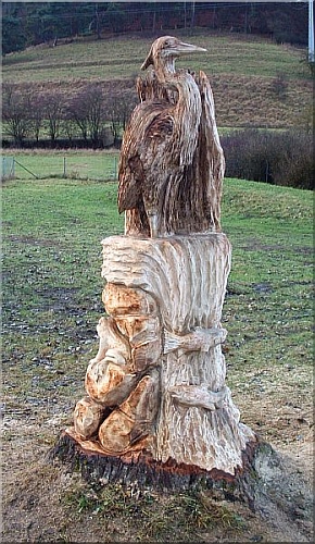 reiher heron holz schnitzen motorsäge kettensäge holzwerker