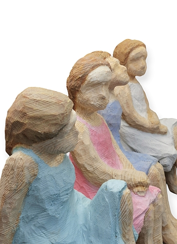 skulptur sitzende mdchen, sitzende gruppe,  holz schnitzen carving motorsge kettensge holzwerker jochen adam