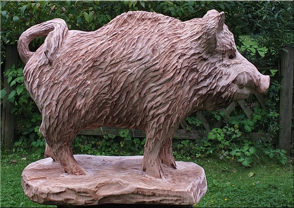 wildschwein keiler holz schnitzen motorsge kettensge garten kaufen wildschein