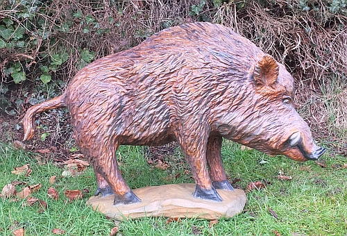 wildschwein keiler  wild boar  holz schnitzen motorsge kettensge holzwerker jochen Adam