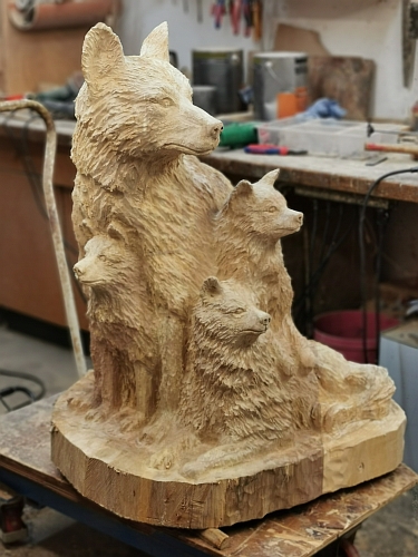 wolf holz geschnitzt motorsge kettensge kunst holzwerker