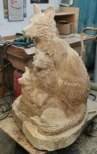 wolf holz geschnitzt motorsge kettensge kunst holzwerker